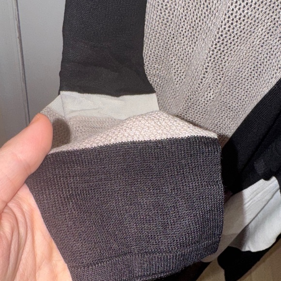 Colorblock Open Front Cardigan - Picture 6 of 16